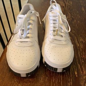 Women’s Puma Sneakers